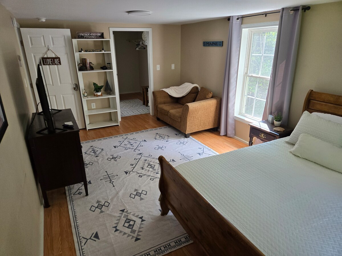 Lune Lane – Spacious Room with Private Bath photo 2