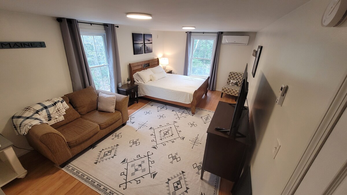 Lune Lane – Spacious Room with Private Bath photo 3