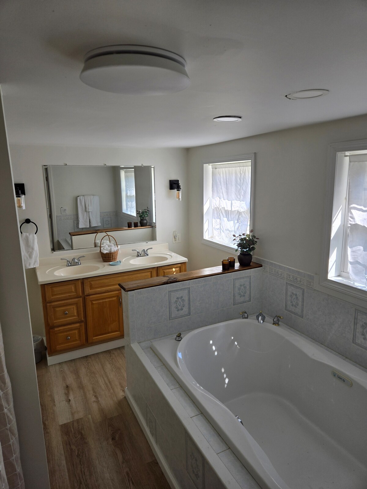 Lune Lane – Spacious Room with Private Bath photo 5